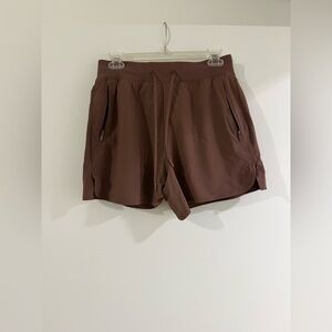Lululemon short
